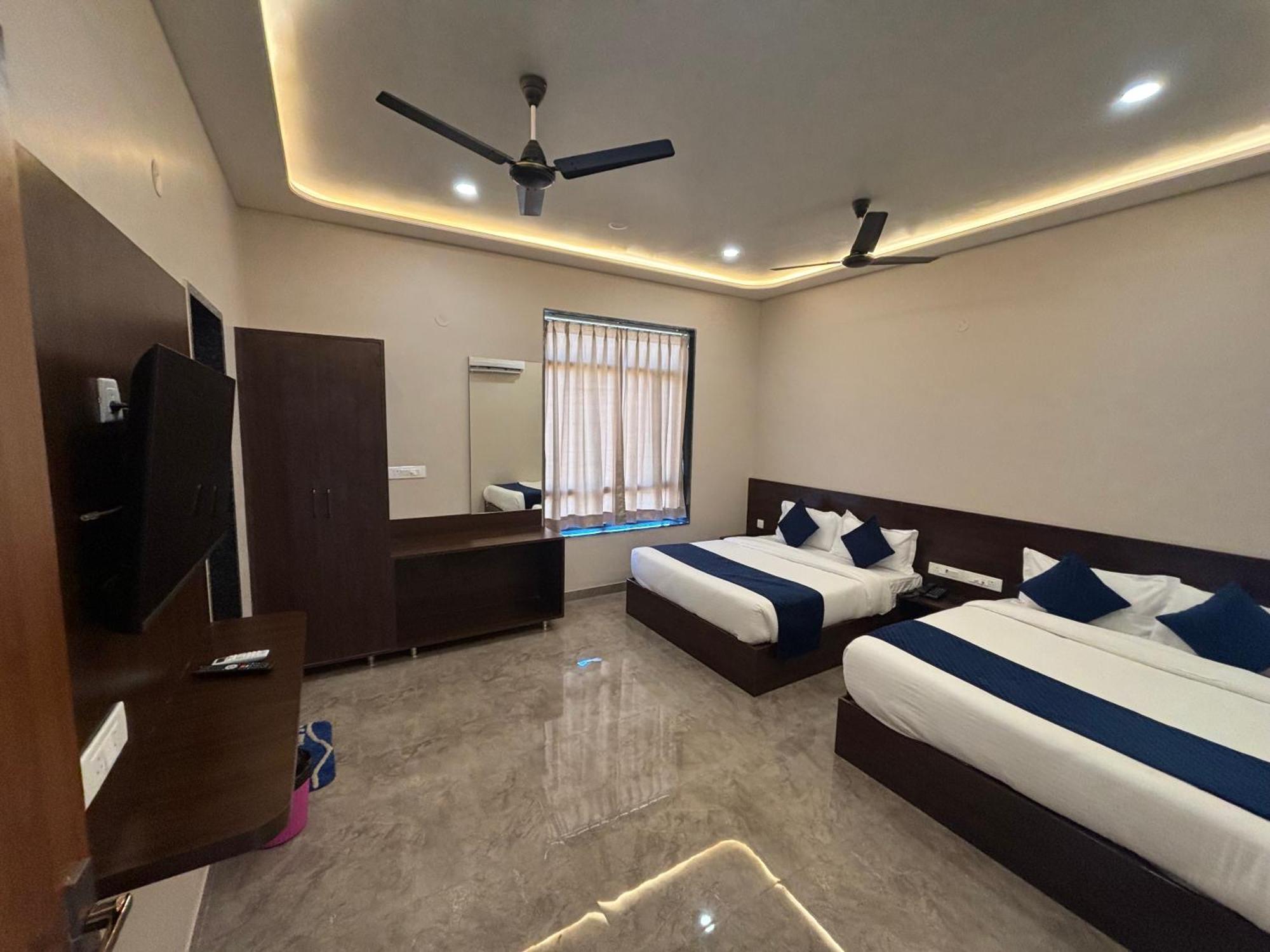 Hotel Sisodiya Palace Khatu Экстерьер фото