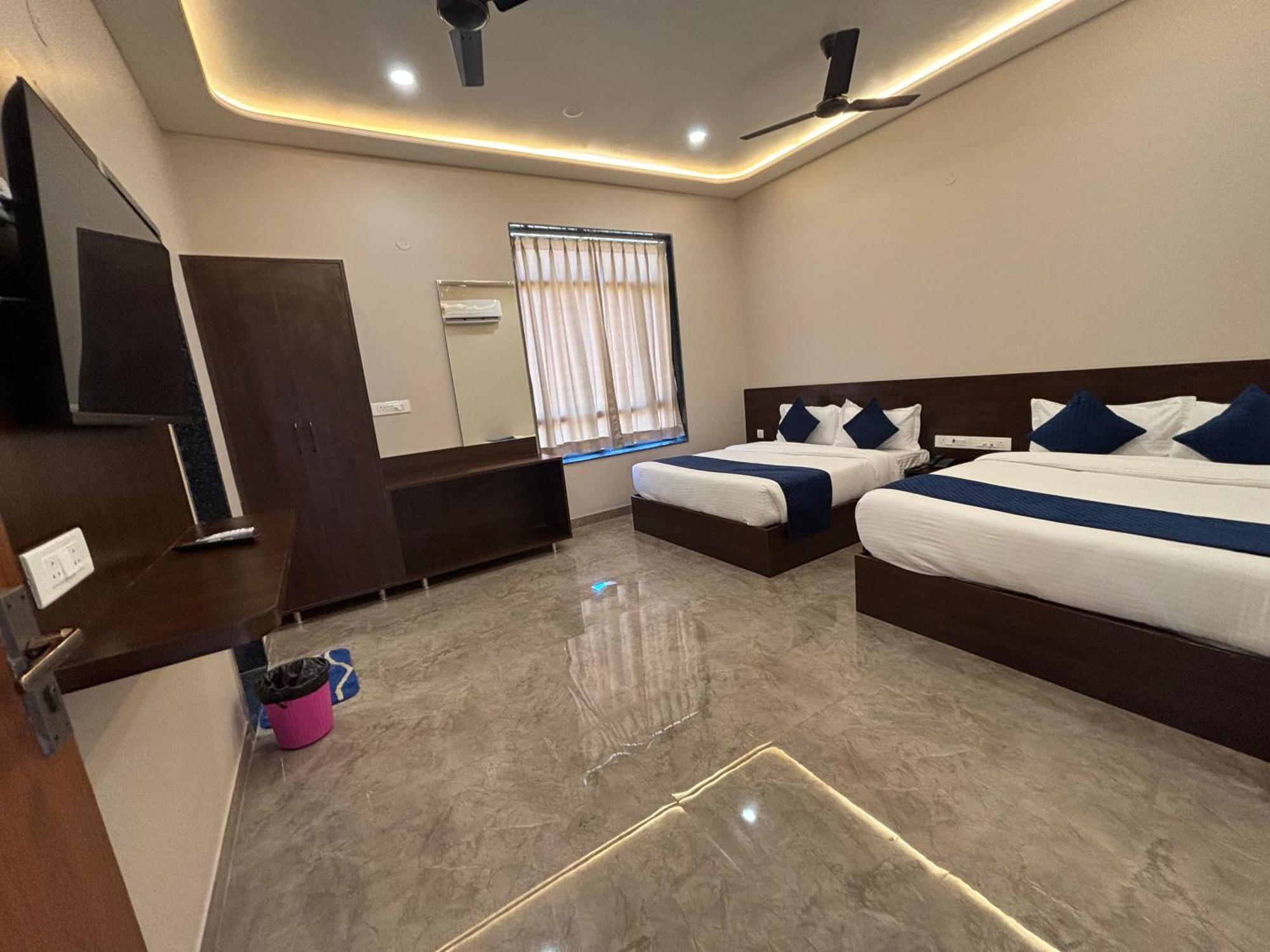 Hotel Sisodiya Palace Khatu Экстерьер фото
