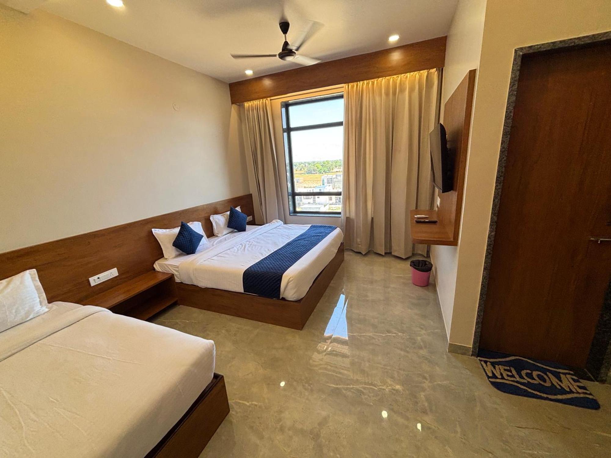 Hotel Sisodiya Palace Khatu Экстерьер фото